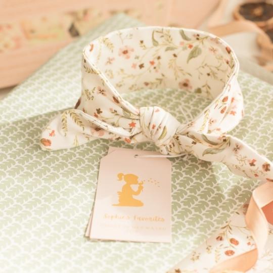 Haarband - newborn - bloemen - sophie's favorites - sfeerfoto