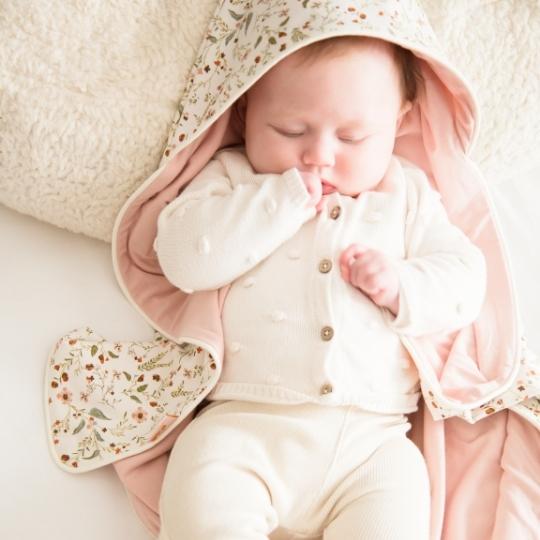wikkeldoek - bloemen - oud roze - sophie's favorites - sfeerfoto