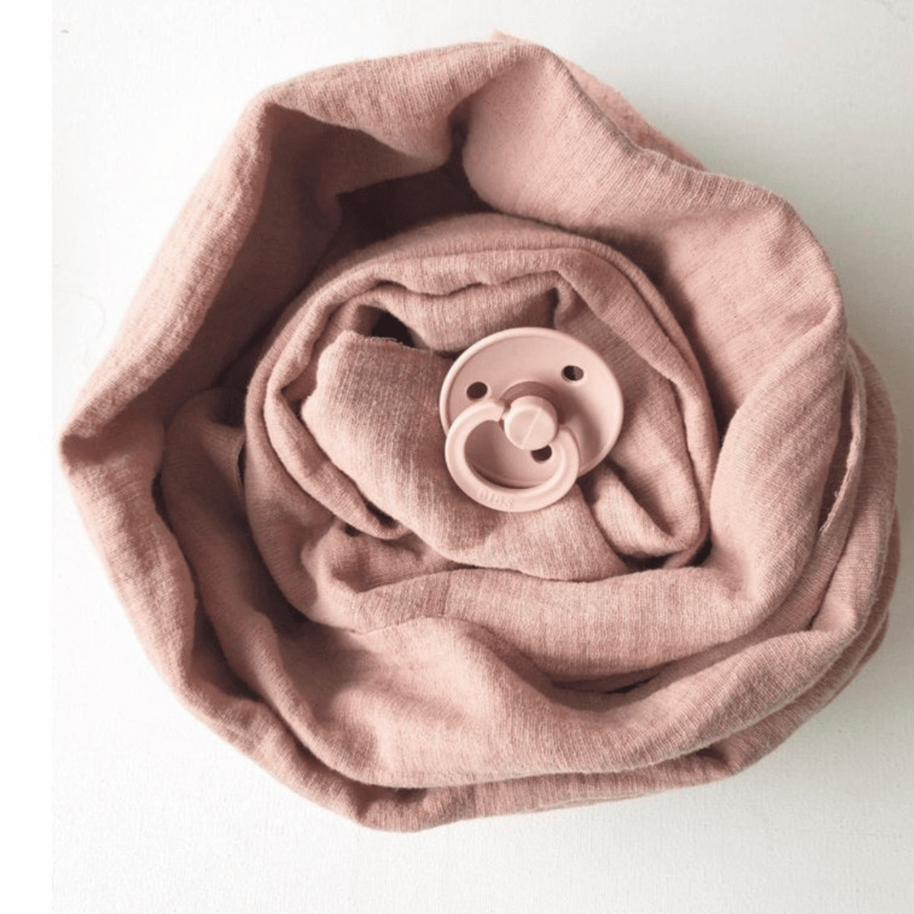 swaddle inbakerdoek rose dusty pink 120 x 120 cm